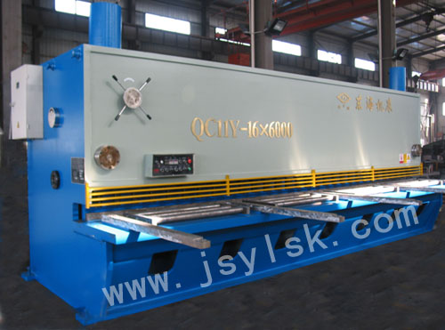 qc11y系(xì)列液(yè)壓閘(zhá)式剪闆機(jī)