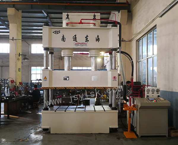 yl32-315噸四(sì)柱液(yè)壓機