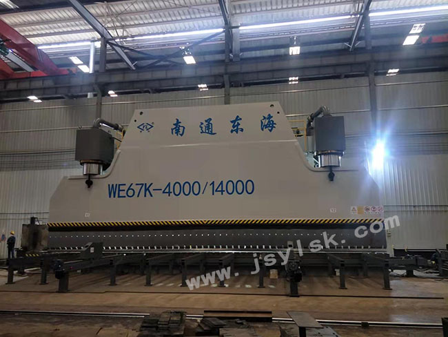 we67k-4000/14000大(dà)型數控折(shé)彎機